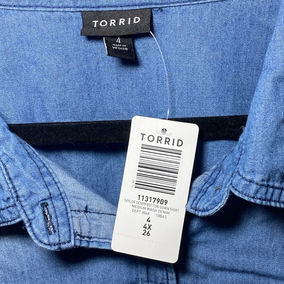 Torrid Denim Button Up Long Sleeve Shirt NWT - Picture 2 of 6